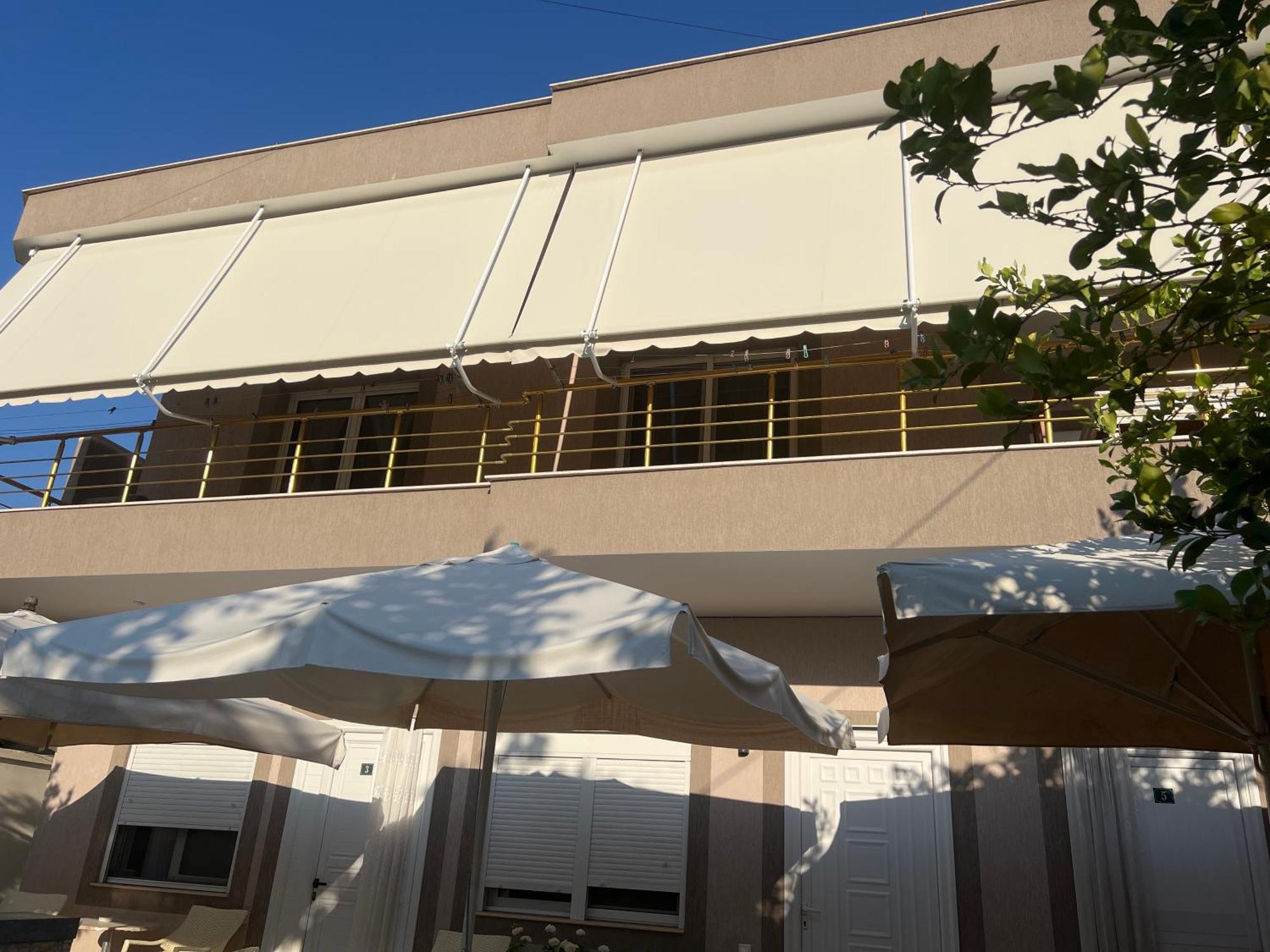 Fatos 2 -apartments Near The Apartman Vlora
